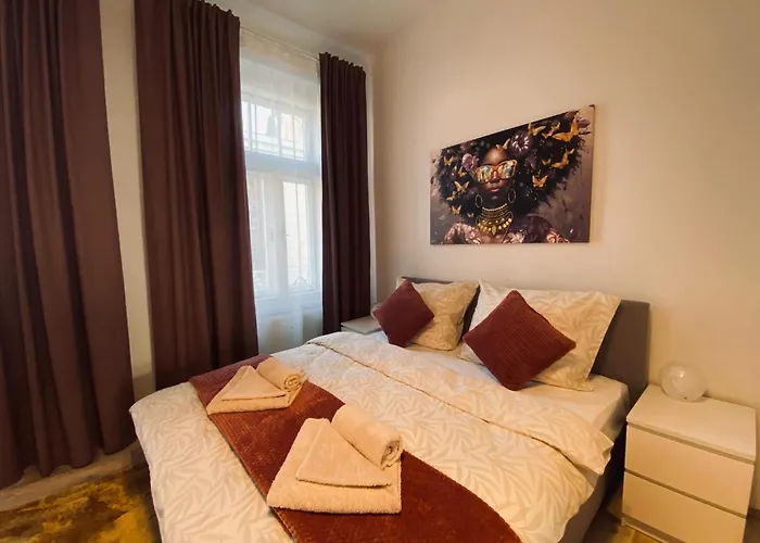Moderni Apartman Vedle Divadla - Netflix, Wi-Fi Zdarma