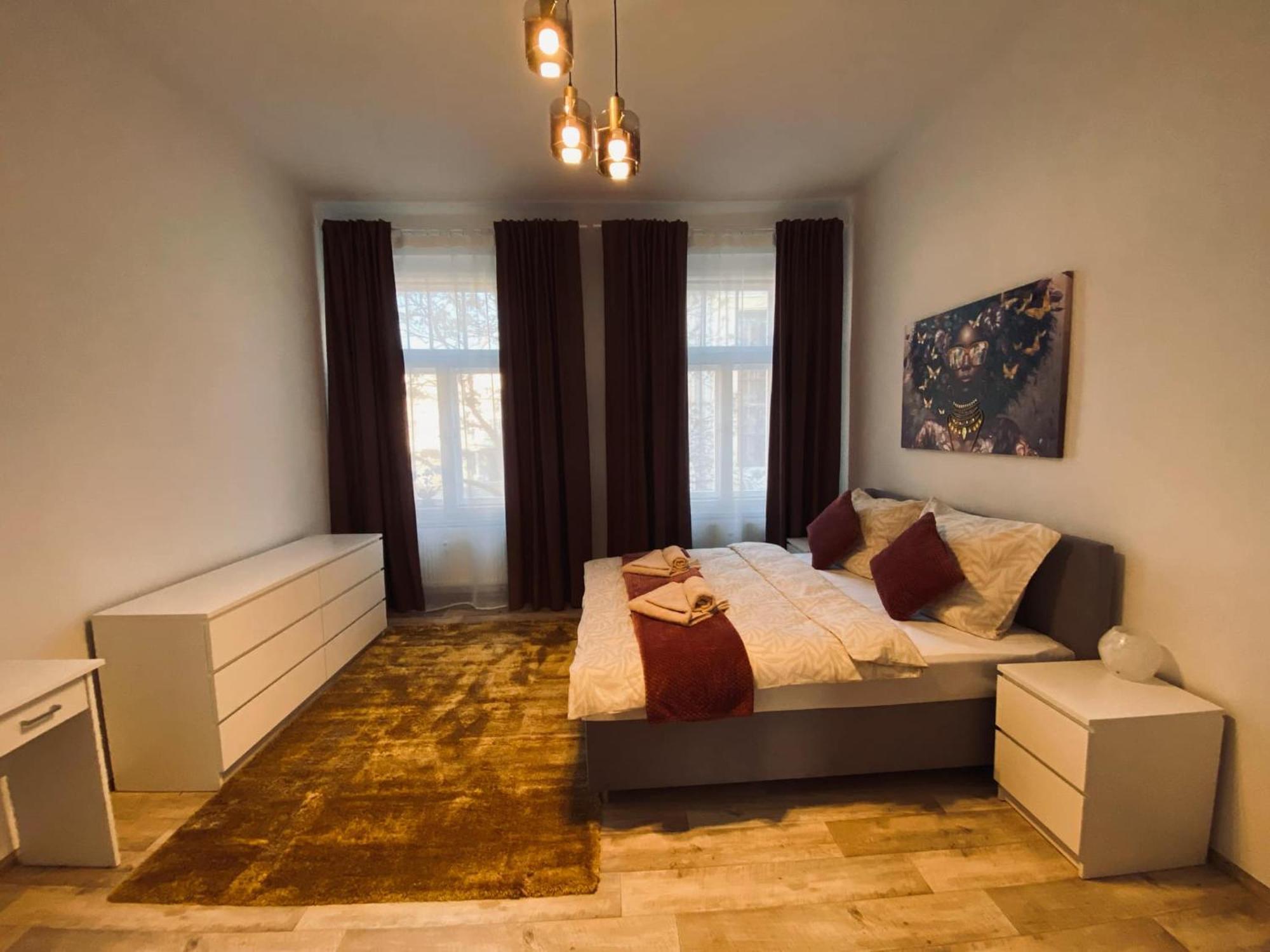 Moderni Vedle Divadla - Netflix, Wi-fi Zdarma Appartement